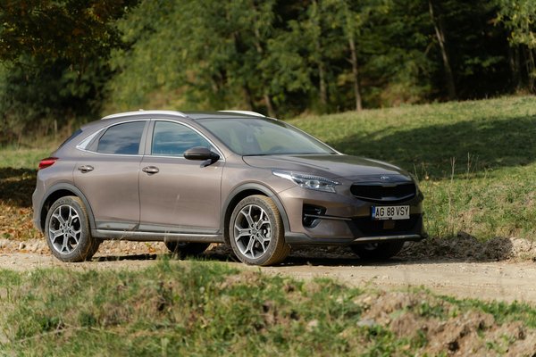 Économiser intelligemment avec le code de la route : astuces pratiques